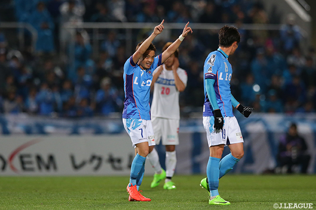 開幕戦以来のゴールとなる貴重な追加点を決めた野村 直輝（横浜FC）【明治安田Ｊ２ 第9節 横浜FCvs千葉】