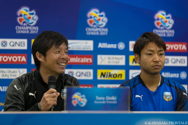 前日公式会見に臨む鬼木 達監督と小林 悠【ＡＣＬ GS MD5 水原三星vs川崎Ｆ】