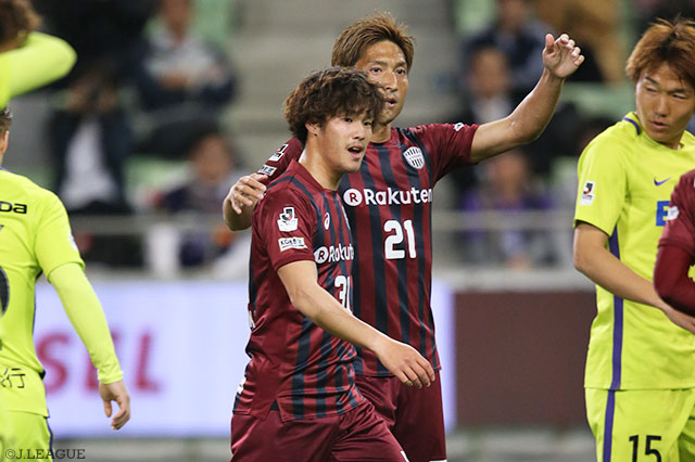 共に2ゴールで神戸の大勝に貢献した中坂 勇哉（左）と田中 順也（右）【ルヴァンカップ GS 第3節 神戸vs広島】