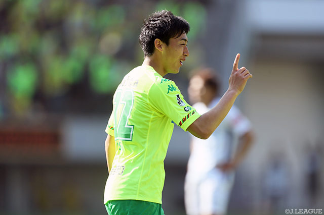 髙橋 壱晟の先制点が千葉のＪ２通算400得点目となった【明治安田Ｊ２ 第10節 千葉vs徳島】