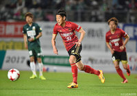 局面打開へ後半開始から投入された山﨑 雅人（金沢）【明治安田Ｊ２ 第10節 岐阜vs金沢】