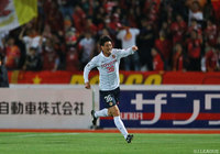 反撃の狼煙となる鋭い同点弾を決めた酒井 隆介（名古屋）【明治安田Ｊ２ 第10節 群馬vs名古屋】