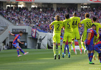 先制点を狙った太田 宏介（FC東京）のFKは惜しくもバーを直撃【明治安田Ｊ１ 第9節 FC東京vs広島】