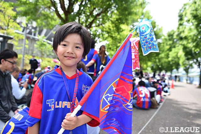 今日のフラッグは鯉のぼり付き！【ルヴァンカップ GS 第4節 FC東京vs札幌】