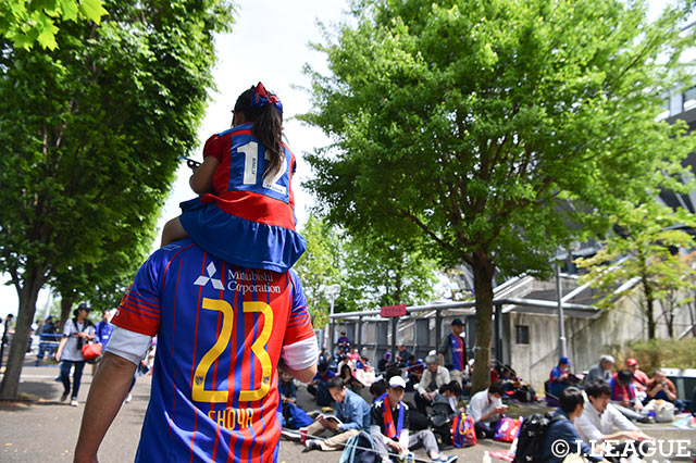 お父さんの肩車でスタジアムへ【ルヴァンカップ GS 第4節 FC東京vs札幌】