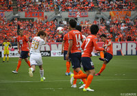 後半アディショナルタイムに同点を狙ったFKを放つ途中出場の岩上 祐三（大宮）【ルヴァンカップ GS 第4節 大宮vs仙台】