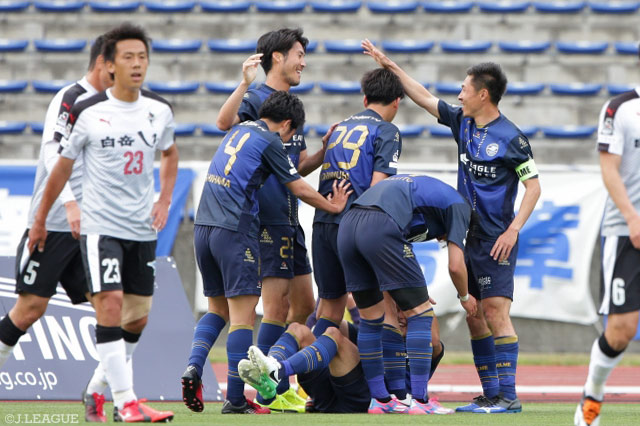 先制ヘッドで町田のＪ２通算100得点目を記録した戸島 章（#23）【明治安田Ｊ２ 第11節 町田vs熊本】