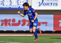 失点から4分後に島屋 八徳のゴールで同点に追い付いた徳島【明治安田Ｊ２ 第11節 徳島vs福岡】