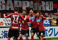 宮澤 裕樹（#10）の今季初得点で先制した札幌【明治安田Ｊ１ 第10節 札幌vs大宮】