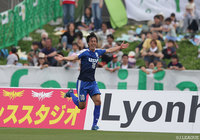 後半アディショナルタイム2分に勝越しゴールを決めた青木 翔大（沼津）【明治安田Ｊ３ 第7節 相模原vs沼津】