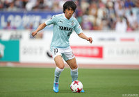 先発復帰し、決定機を演出した中村 俊輔（磐田）【明治安田Ｊ１ 第10節 甲府vs磐田】