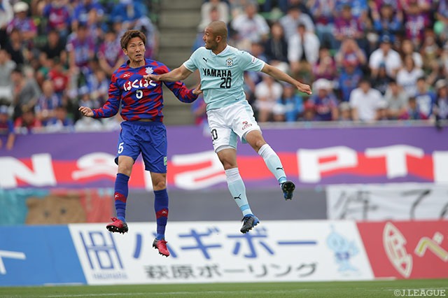 川又 堅碁（磐田）は甲府ゴールを脅かすも3試合連続得点ならず【明治安田Ｊ１ 第10節 甲府vs磐田】