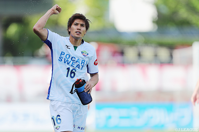 60分に今季7点目となる同点ヘッドを決めた渡 大生（徳島）【明治安田Ｊ２ 第12節 岡山vs徳島】