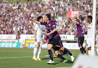 ここ5試合で6点目となるゴールを決めた田中 マルクス闘莉王（京都）【明治安田Ｊ２ 第12節 京都vs讃岐】