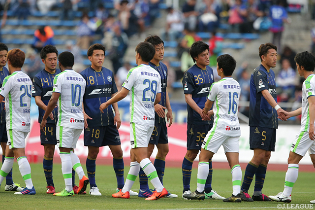 試合は互いに譲らずスコアレスドローで終了した【明治安田Ｊ２ 第12節 町田vs湘南】