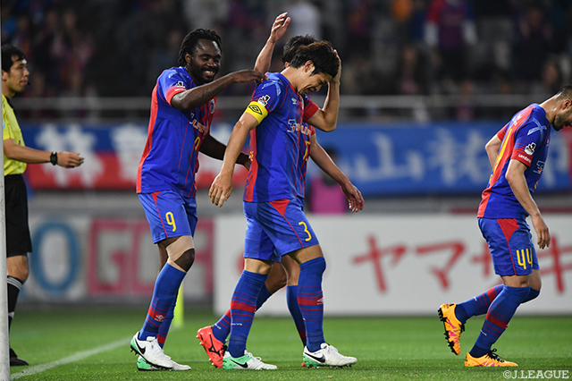 61分に中島 翔哉のFKを頭で合わせ試合を決定付けた森重 真人（FC東京）【ルヴァンカップ GS 第5節 FC東京vs大宮】