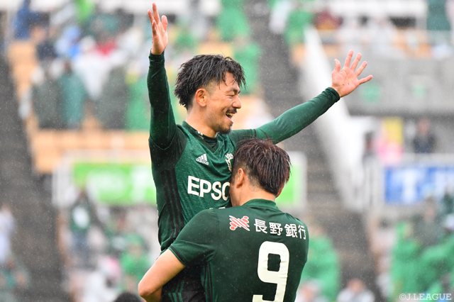 工藤 浩平の7試合ぶりゴールで松本が先制【明治安田Ｊ２ 第13節 松本vs町田】