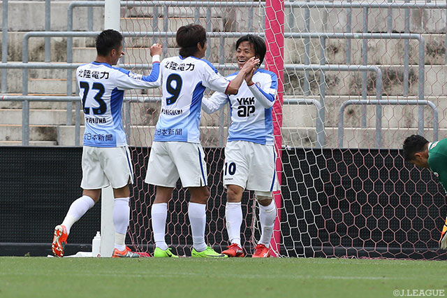 26分にオウンゴールで先制した富山【明治安田Ｊ３ 第8節 Ｃ大23vs富山】