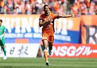 2分に鈴木 武蔵の先制ヘッドで幸先良くリードを奪った新潟【明治安田Ｊ１ 第11節 新潟vs浦和】