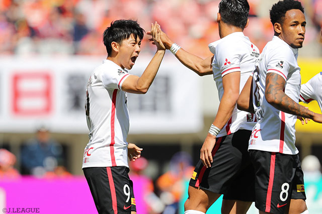 失点から4分後の同点弾で反撃の狼煙を上げた武藤 雄樹（浦和）【明治安田Ｊ１ 第11節 新潟vs浦和】