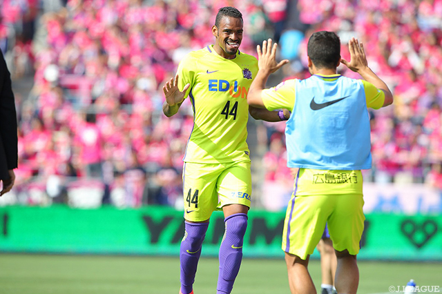 13分に2試合連続ゴールを決めたアンデルソン ロペス（広島）【明治安田Ｊ１ 第11節 Ｃ大阪vs広島】