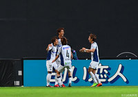 89分に決定的な２点目のゴールを決めた途中出場の泉澤 仁（Ｇ大阪 #39）【明治安田Ｊ１ 第11節 札幌vsＧ大阪】