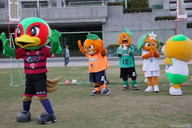 マスコットによる前哨戦の結果は…!?【明治安田Ｊ２ 第14節 愛媛vs岡山】