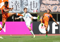 正確なフィードで攻撃の起点となった福森 晃斗（札幌）【明治安田Ｊ１ 第12節 新潟vs札幌】