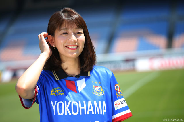 神奈川ダービー記念ユニフォームを着たサトミキ【明治安田Ｊ１ 第12節 横浜FMvs仙台】