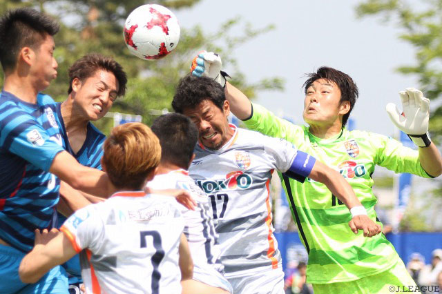 好セーブでゴールを死守した阿部 伸行（長野）【明治安田Ｊ３ 第9節 秋田vs長野】