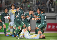 田森 大己が劇的同点弾をオーバヘッドで決め、執念のドローに持ち込んだ岐阜【明治安田Ｊ２ 第15節 岐阜vs長崎】