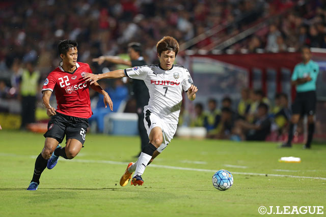 果敢なオーバーラップを見せた車屋 紳太郎。中村 憲剛（以上川崎Ｆ）の同点弾をアシスト【ＡＣＬ ラウンド16 第1戦 ムアントンvs川崎Ｆ】