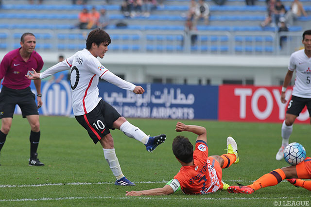 チャンスメークに加え、自らも得点を狙った柏木 陽介（浦和）【ＡＣＬ ラウンド16 第1戦 済州vs浦和】