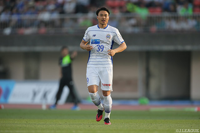 交代出場で値千金の決勝点を奪取した中山 仁斗（山形）【明治安田Ｊ２ 第16節 湘南vs山形】