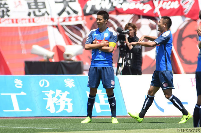 わずか3分間で2得点と決定力の高さを見せつけた林 陵平（水戸）【明治安田Ｊ２ 第16節 熊本vs水戸】