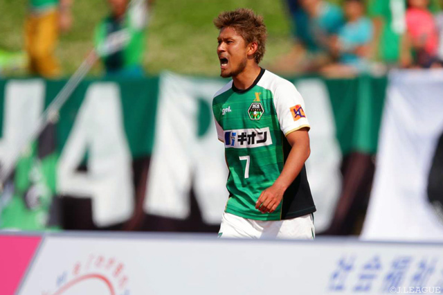 試合終了間際に決勝点をあげた保﨑 淳（相模原）【明治安田Ｊ３ 第10節 相模原vs栃木】