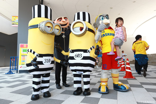 脱走中のミニオンがミクスタに！！【明治安田Ｊ３ 第10節 北九州vsＦ東23】