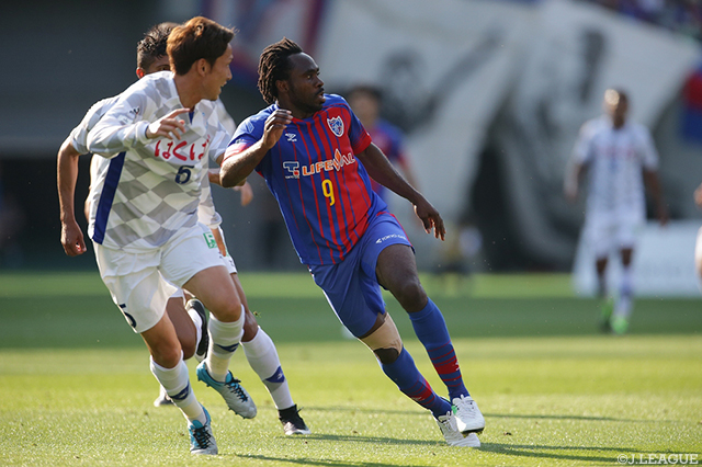 加入後初のＪ１リーグ戦先発を飾ったピーター ウタカ（FC東京）【明治安田Ｊ１ 第13節 FC東京vs甲府】