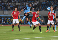 ヘディングシュートを流し込み、3点差としたエドゥアルド ネット（川崎Ｆ）【ＡＣＬ ラウンド16 第2戦 川崎Ｆvsムアントン】