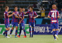 GKとの1対1を制し、先制点を挙げた河本 明人（甲府 #13）【ルヴァンカップ GS 第7節 甲府vs鳥栖】