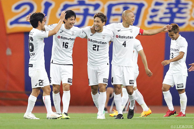 待望の先制点を挙げ、得点ランキング首位タイとなった田中 順也（神戸 #21）【ルヴァンカップ GS 第7節 新潟vs神戸】