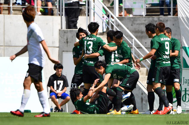 CKから安川 有（#33）が頭で先制点を流し込み、先手を取った松本 【明治安田Ｊ２ 第17節 松本vs東京Ｖ】