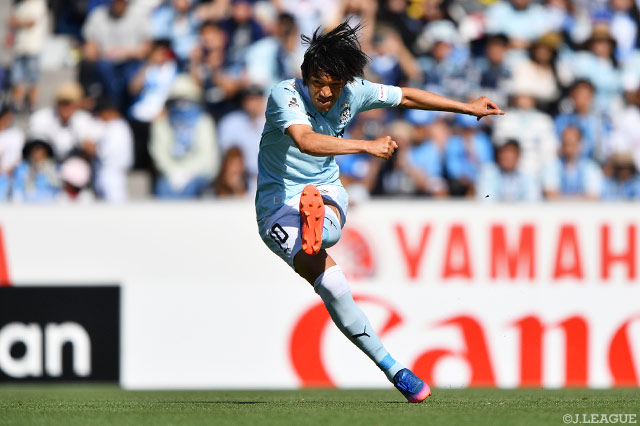 戦列復帰を果たし、Ｊ１通算350試合出場を達成した中村 俊輔（磐田）【明治安田Ｊ１ 第14節 磐田vsＧ大阪】