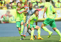 ウェリントン（福岡）はタイトなマークを受け、4試合連続ゴールならず【明治安田Ｊ２ 第18節 千葉vs福岡】