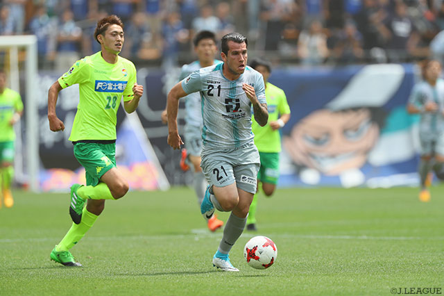 アグレッシブなプレーでチャンスに絡んだウィリアン ポッピ（福岡）【明治安田Ｊ２ 第18節 千葉vs福岡】