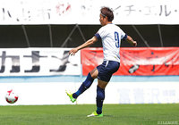 3試合連続ゴールとなる先制PKを決めた藤本 憲明（鹿児島）【明治安田Ｊ３ 第13節 栃木vs鹿児島】