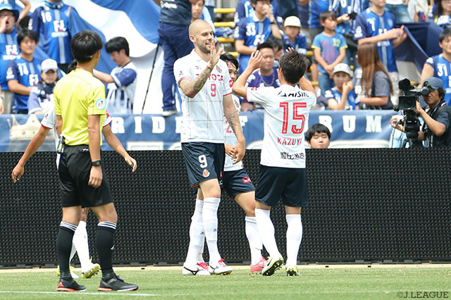 先制点を決め、今季得点数を10に伸ばしたシモビッチ（名古屋）【明治安田Ｊ２ 第19節 福岡vs名古屋】