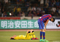 試合はスコアレスドローで終了。甲府が粘りを見せ首位柏の連勝を８で止めた【明治安田Ｊ１ 第15節 甲府vs柏】