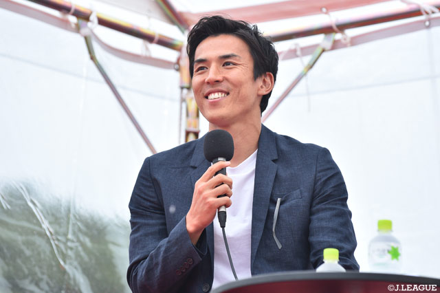 「REDS 025th記念トークショー」に長谷部 誠が登場！【明治安田Ｊ１ 第15節 浦和vs磐田】