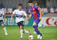 試合終盤に前線へ上がり、ゴールを狙った森重 真人（FC東京）【明治安田Ｊ１ 第15節 FC東京vs横浜FM】